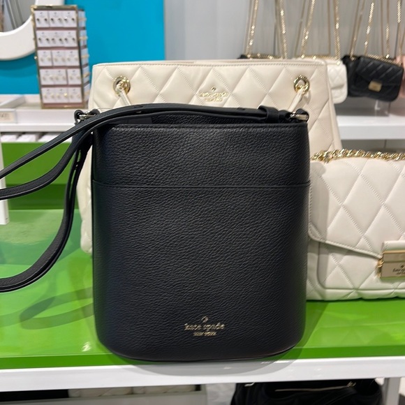 Kate Spade Leila Small Bucket Bag
COLOR:
Black 
NWT - Picture 10 of 16